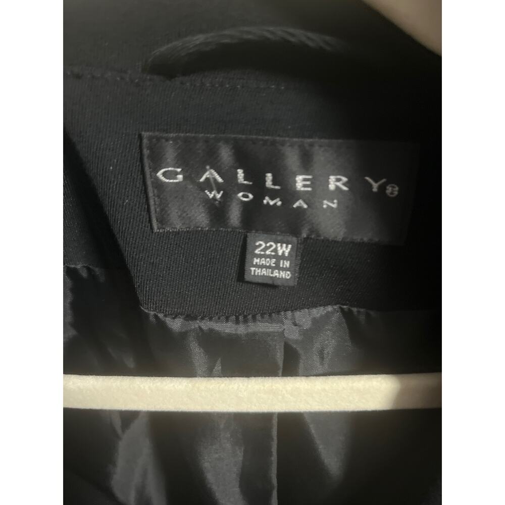 Vintage Gallery Woman Fully Lined Black Belted Trench Coat - Woman sz 22W - Picture 4 of 11